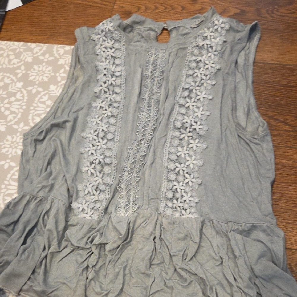 Elegant Gray Sleeveless Top